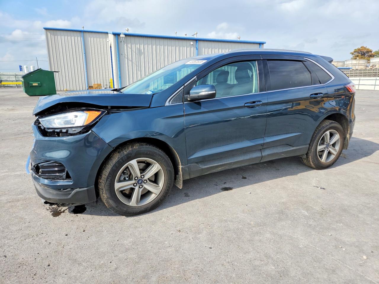 Salvage Ford Edge Image
