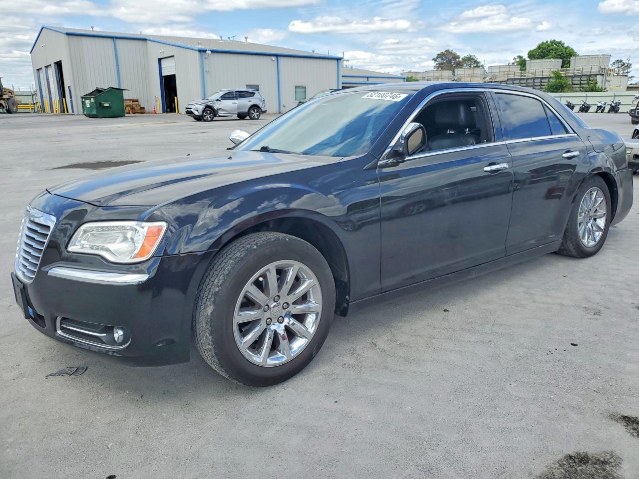 Salvage Chrysler 300 Image