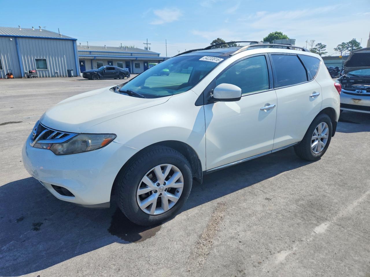 Salvage Nissan Murano Image