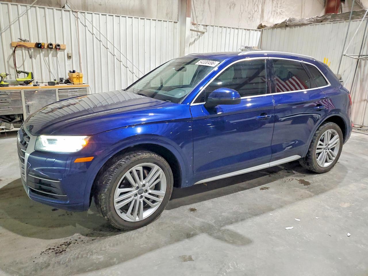 Salvage Audi Q5 Image