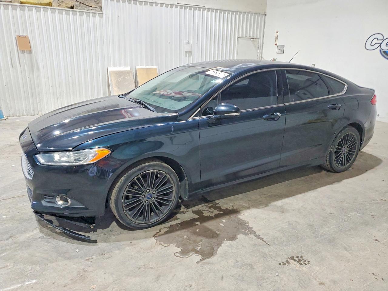 Salvage Ford Fusion Image