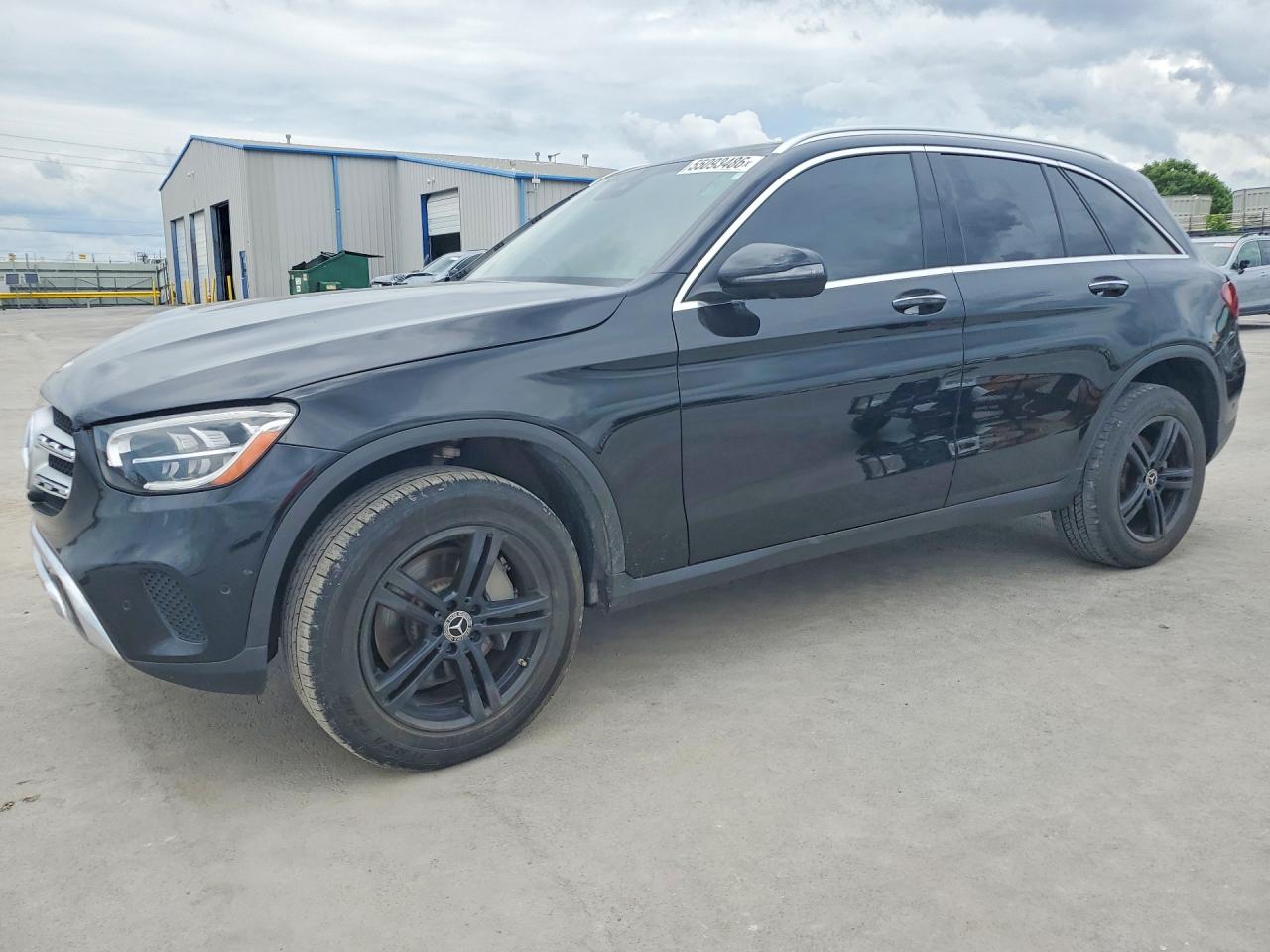 Salvage Mercedes-Benz GLC Image