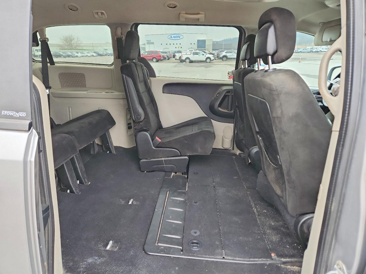 Dodge Caravan Sxt