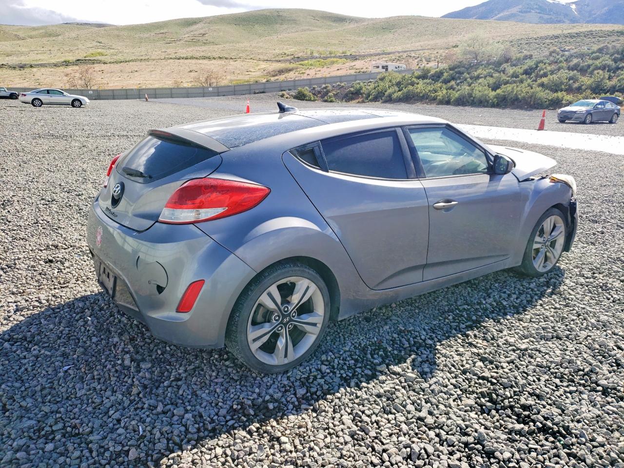 Hyundai VELOSTER Base