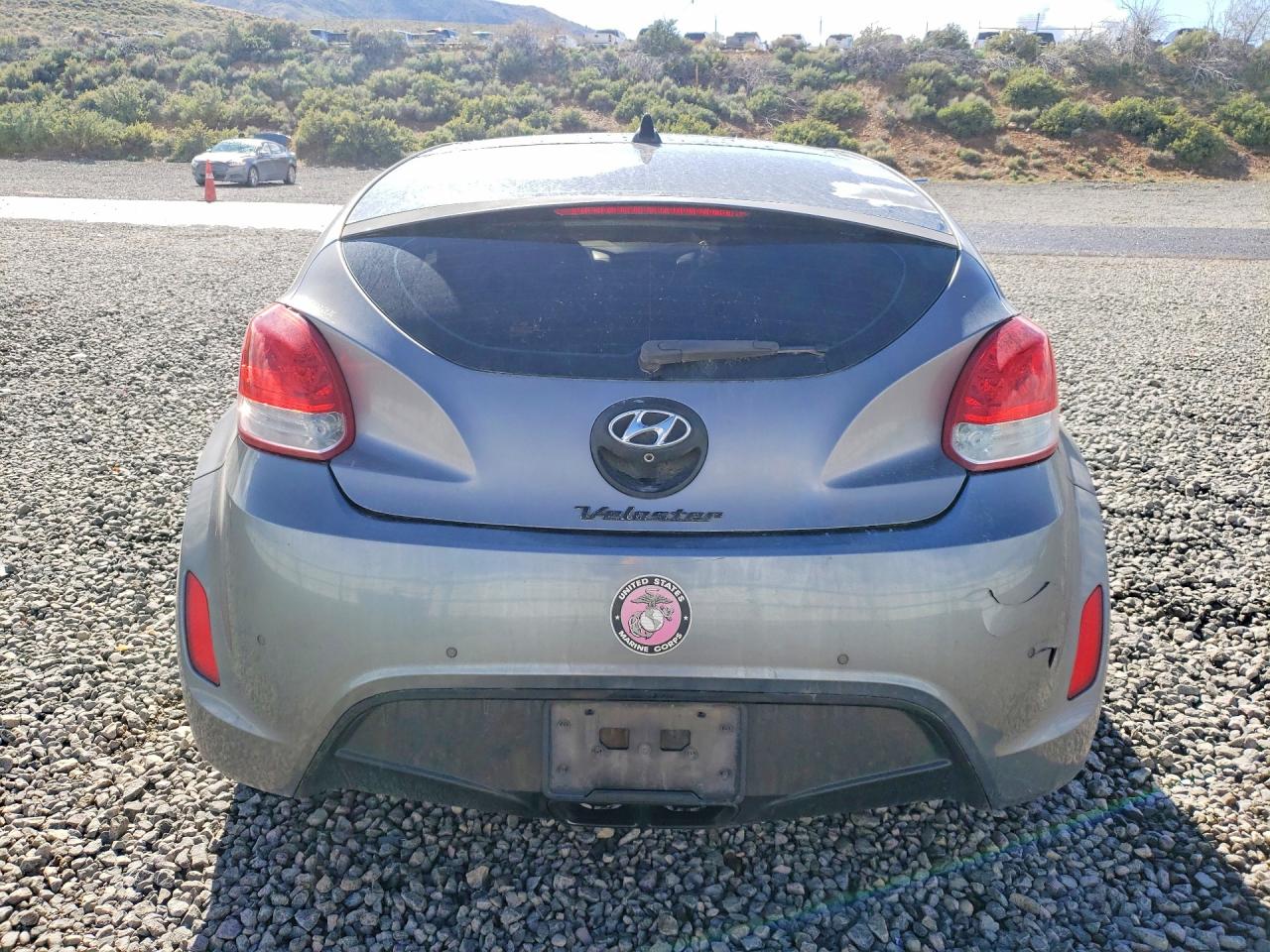 Hyundai VELOSTER Base