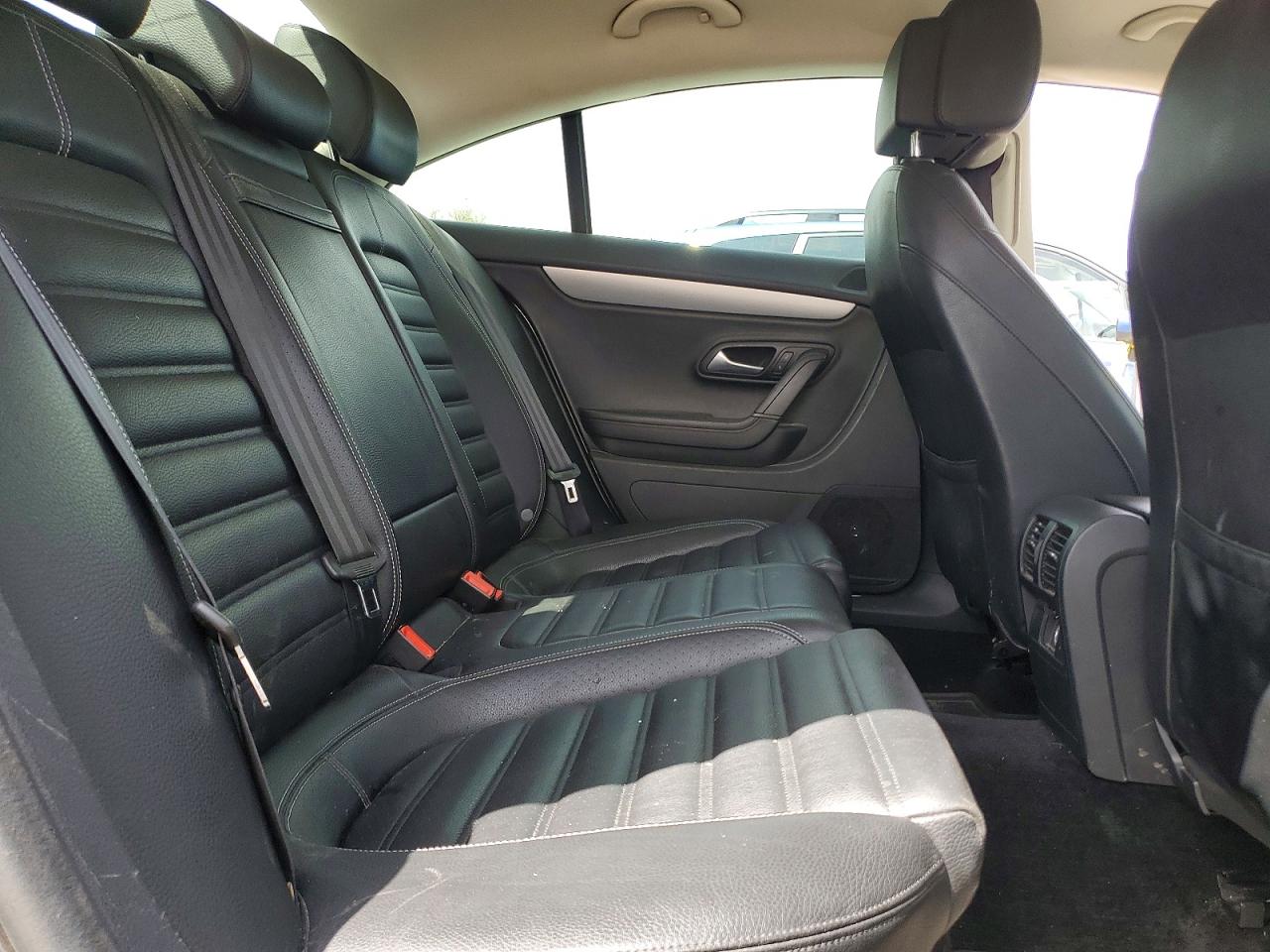 Volkswagen CC Base