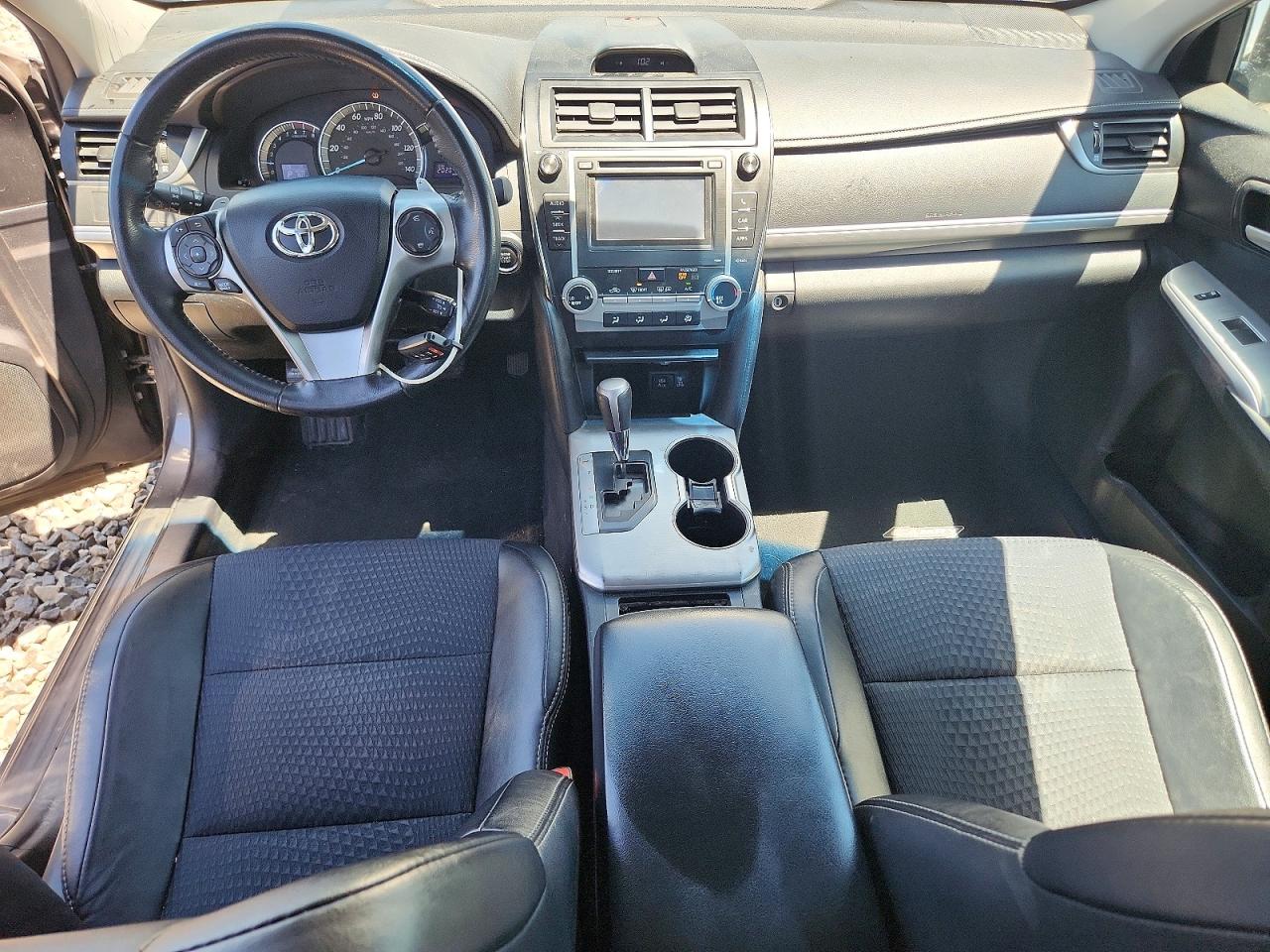 Toyota Camry Se V6
