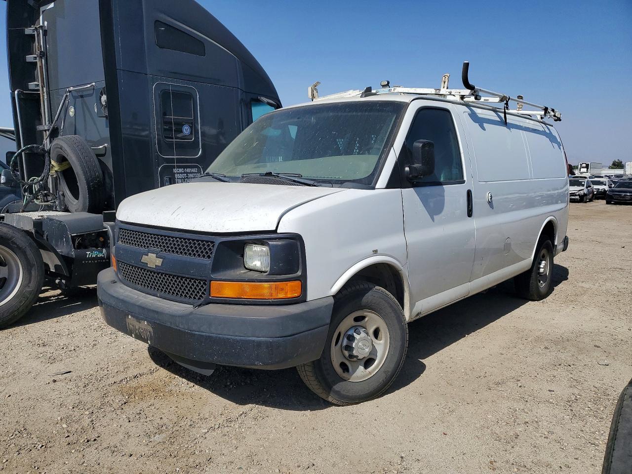 Salvage Chevrolet Express Image