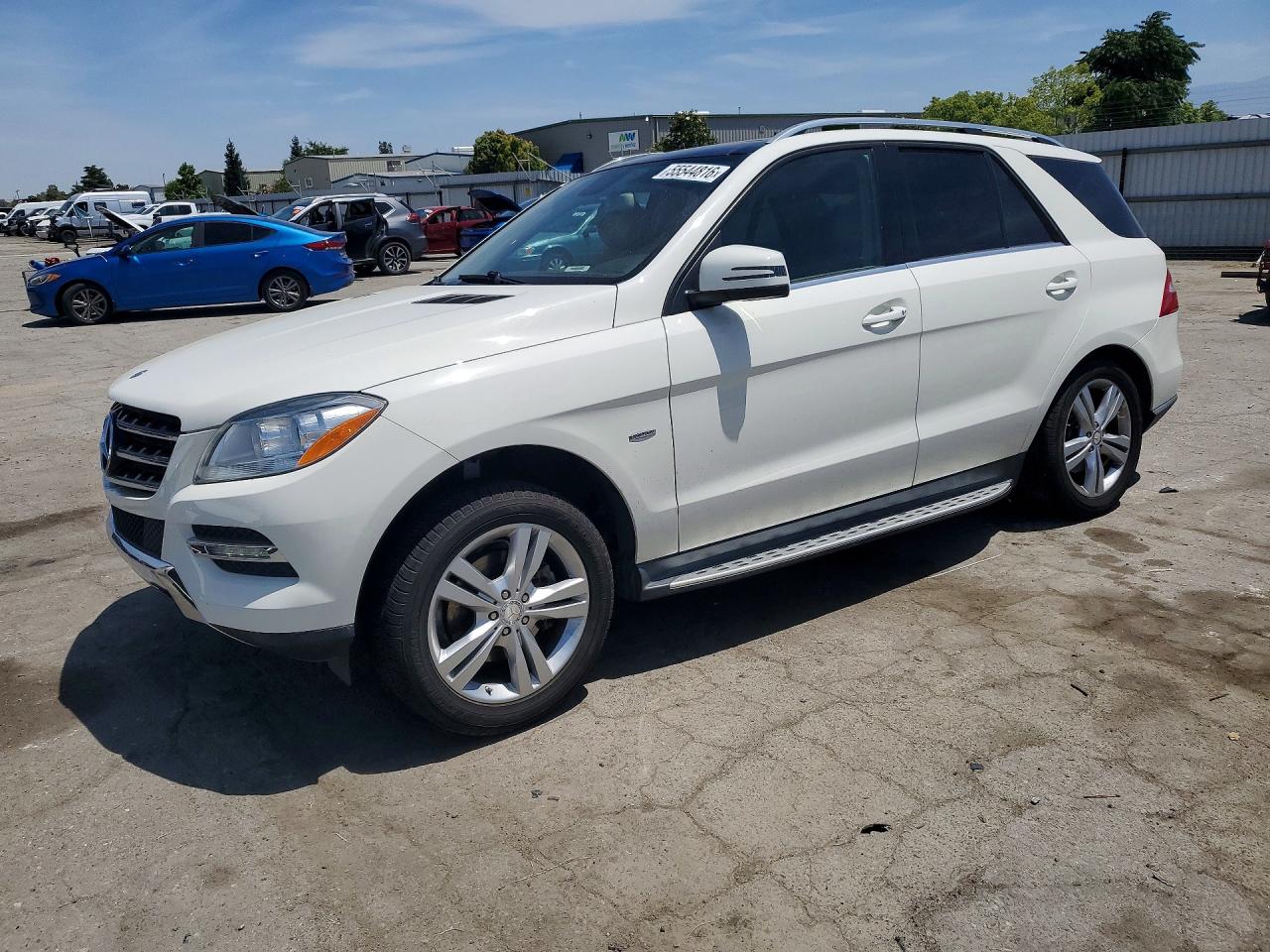 Salvage Mercedes-Benz M-Class Image