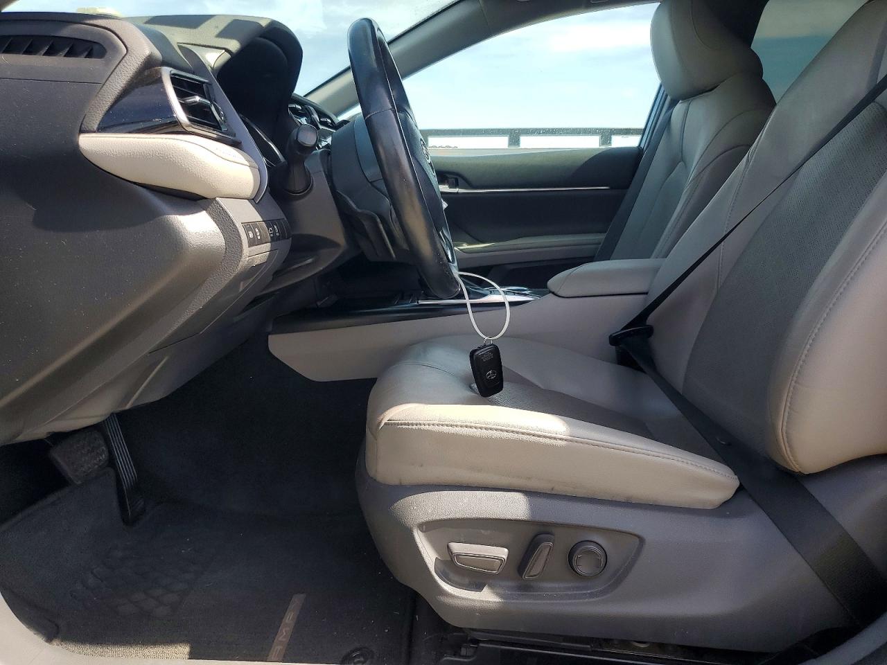 Toyota Camry Xse