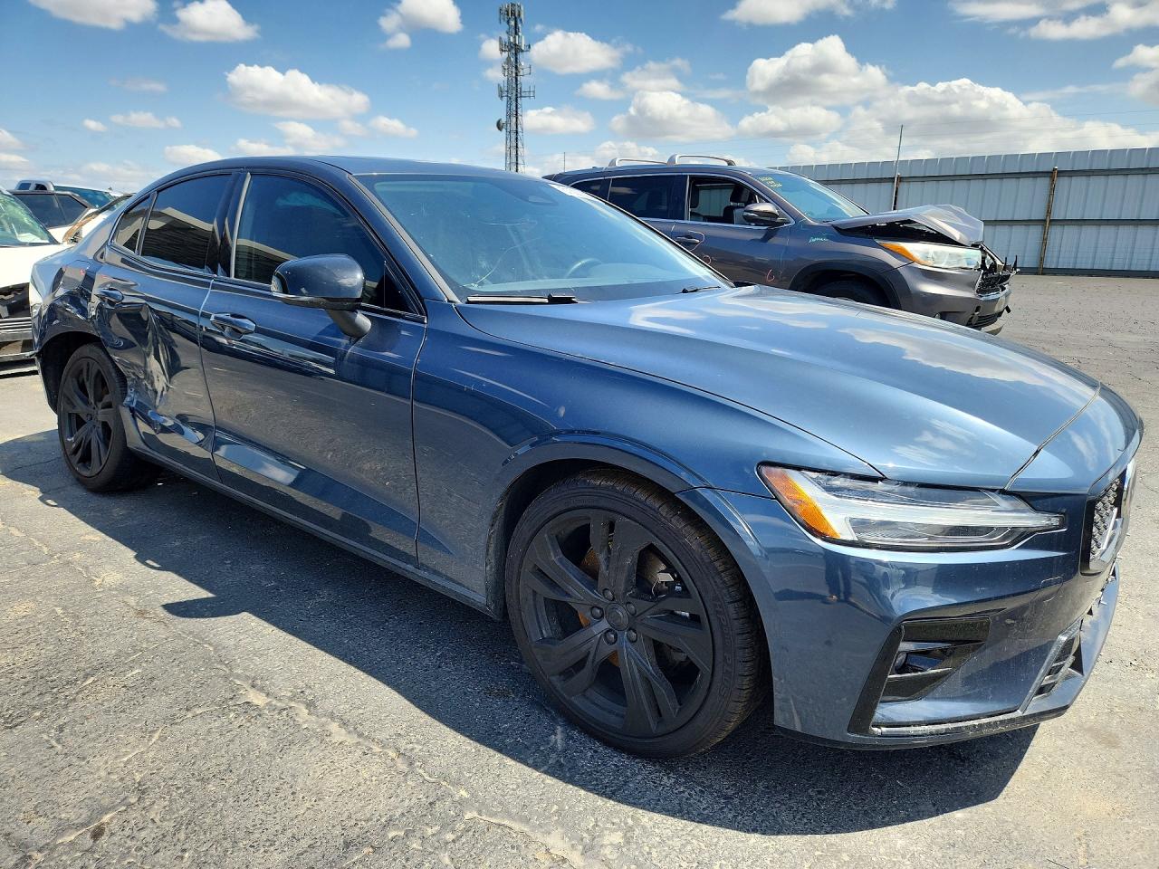 Volvo S60 Core