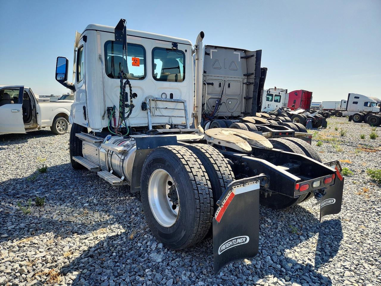 Freightliner Cascadia 116
