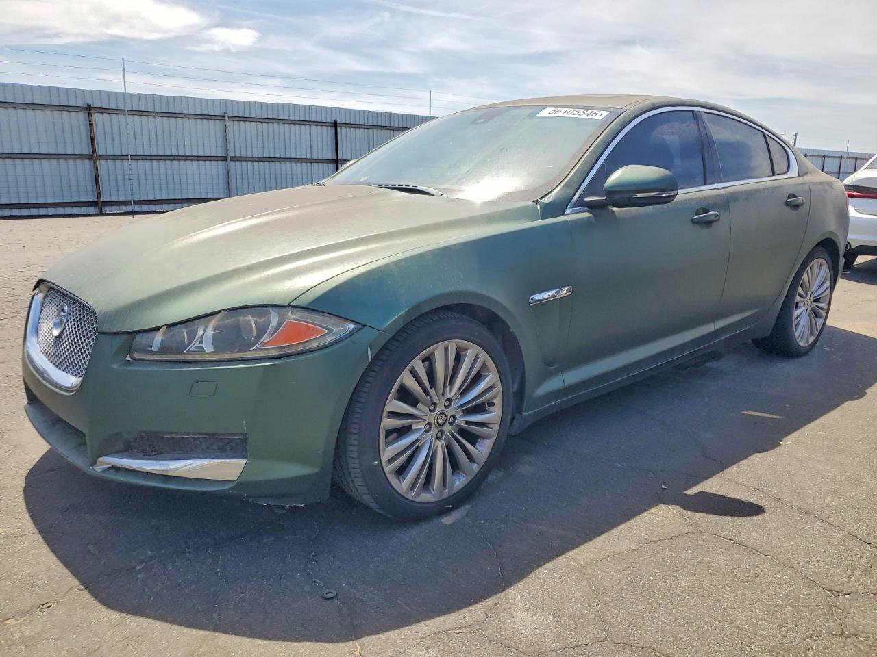 Salvage Jaguar XF Image