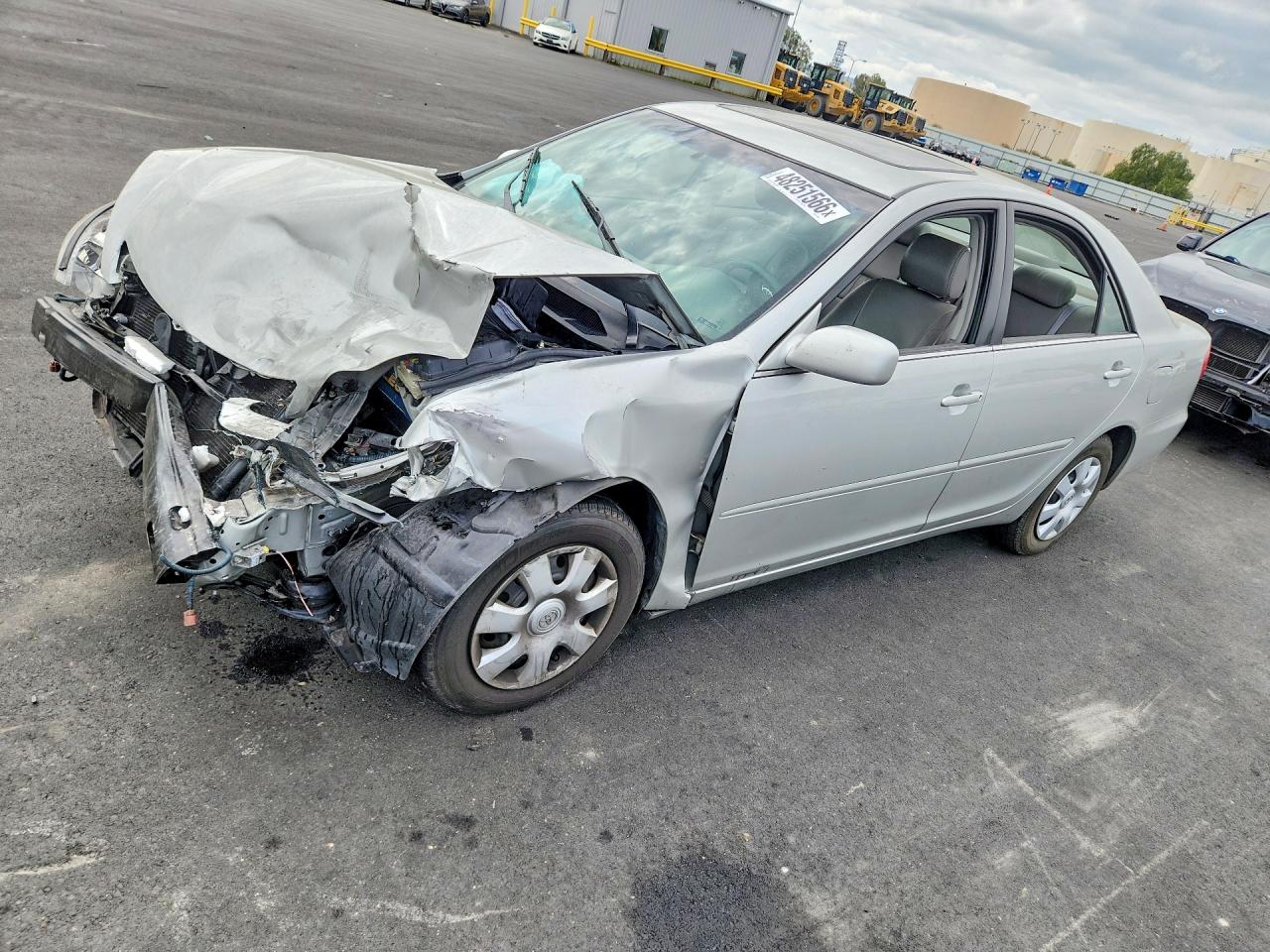 Salvage Toyota Camry Image