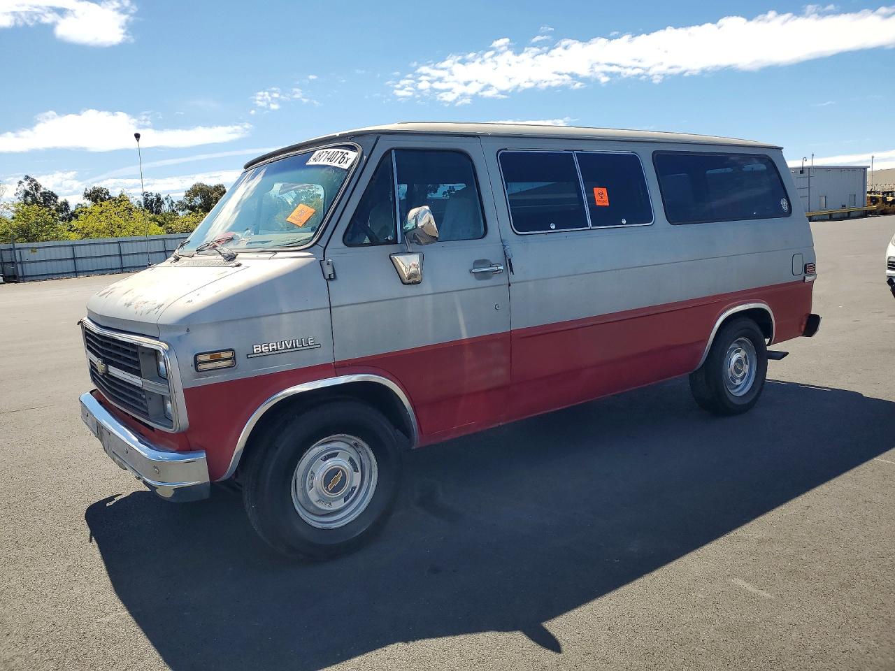Salvage Chevrolet G-Series Image