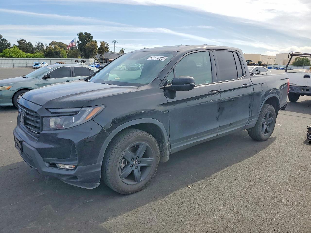 Salvage Honda Ridgeline Image