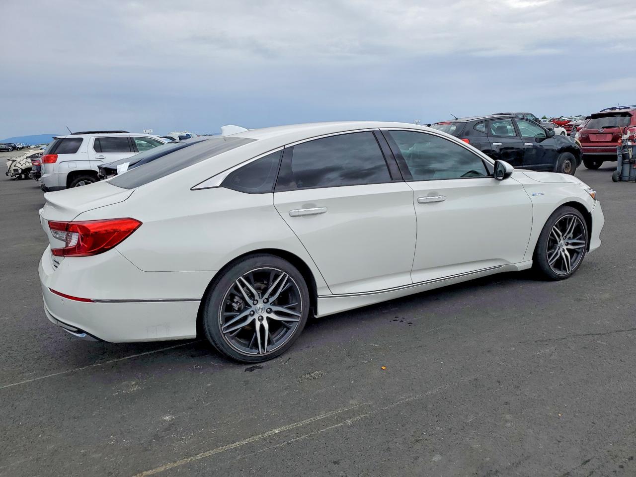 Honda Accord Touring Hybrid