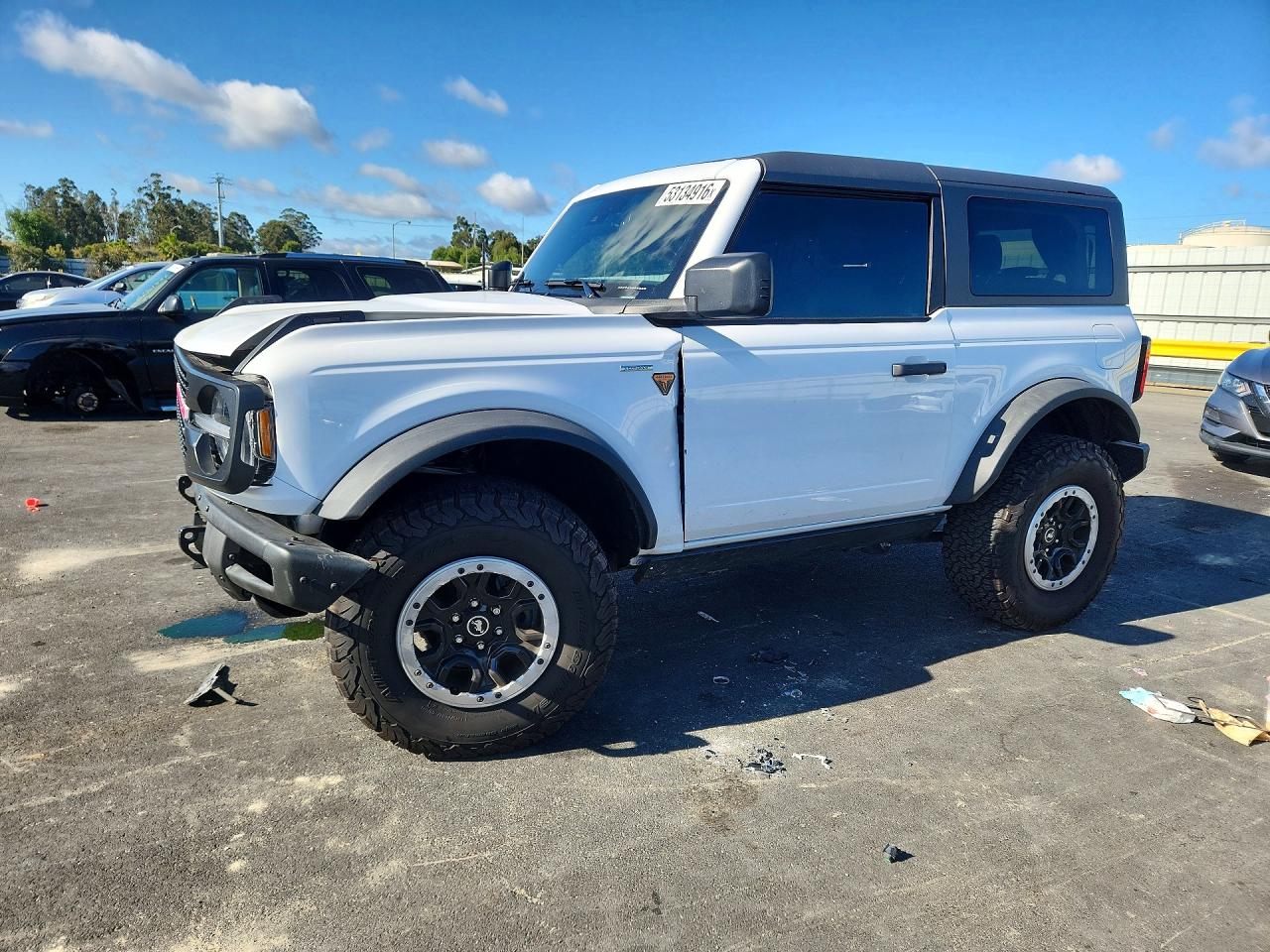 Salvage Ford Bronco Image