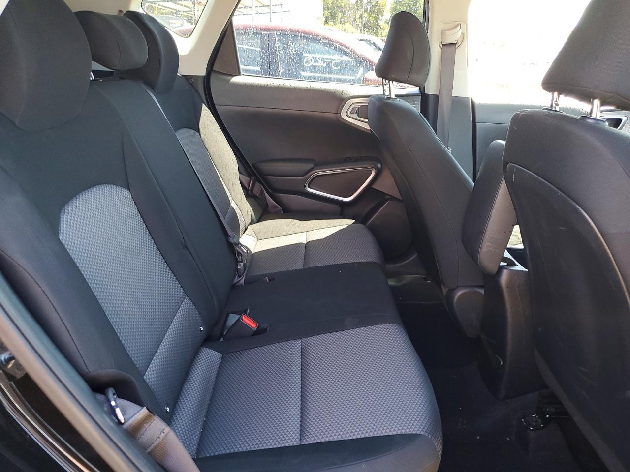 Kia Soul Lx