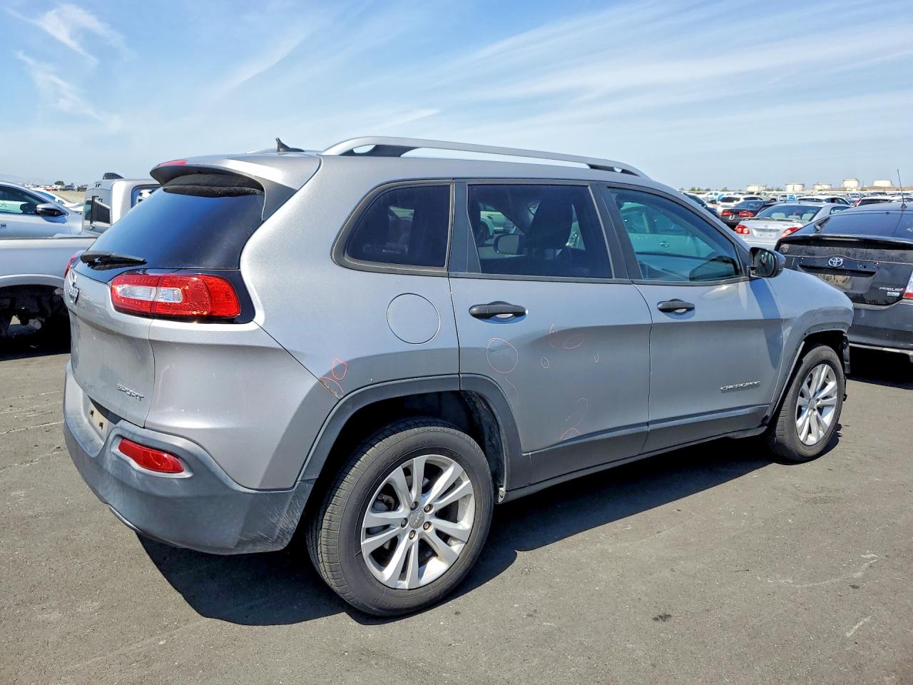 Jeep Cherokee Sport