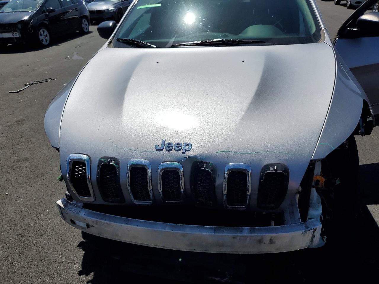 Jeep Cherokee Sport