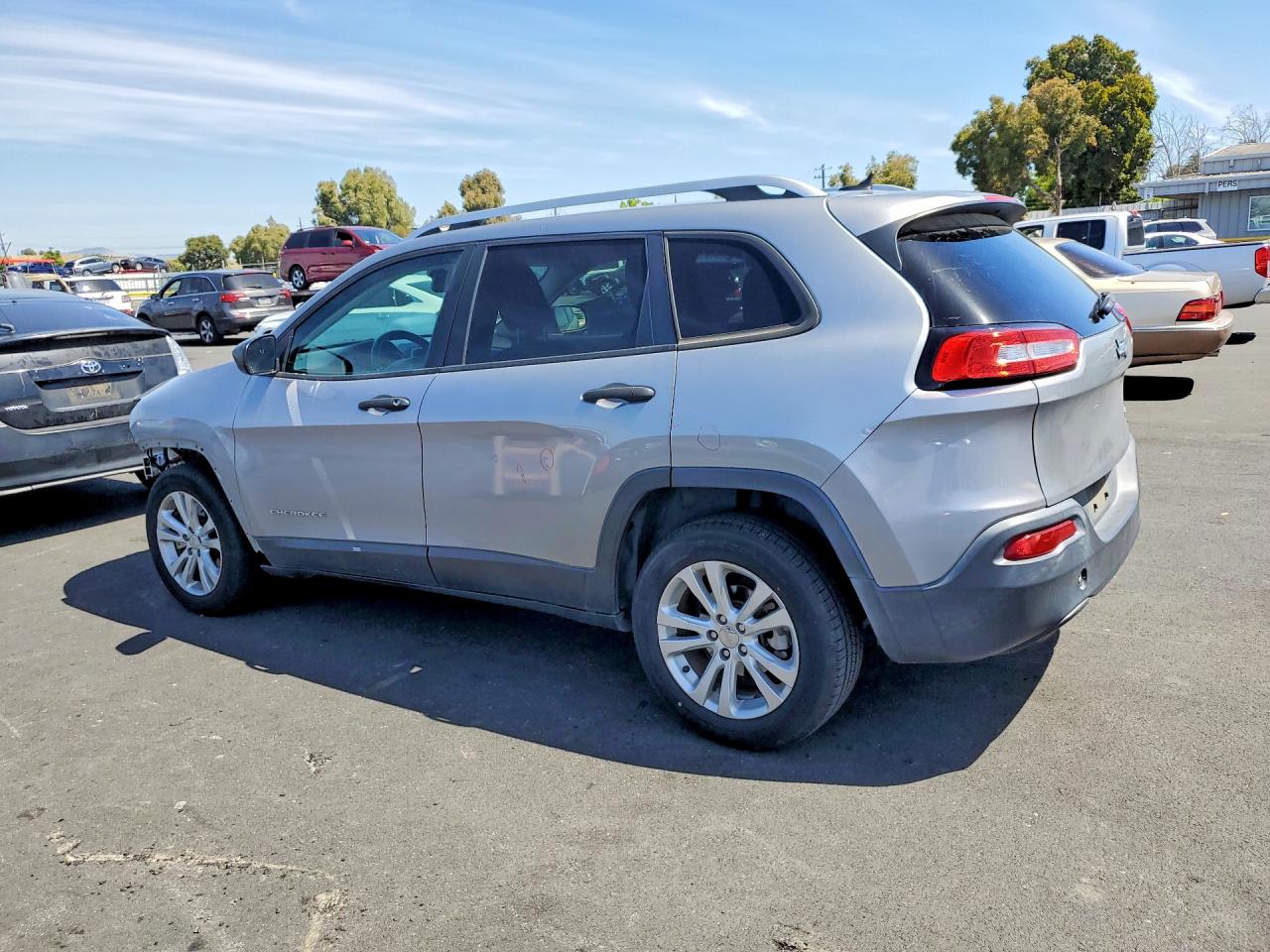 Jeep Cherokee Sport