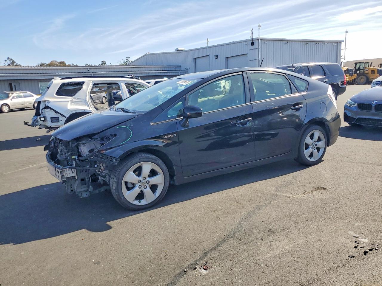 Salvage Toyota Prius Image