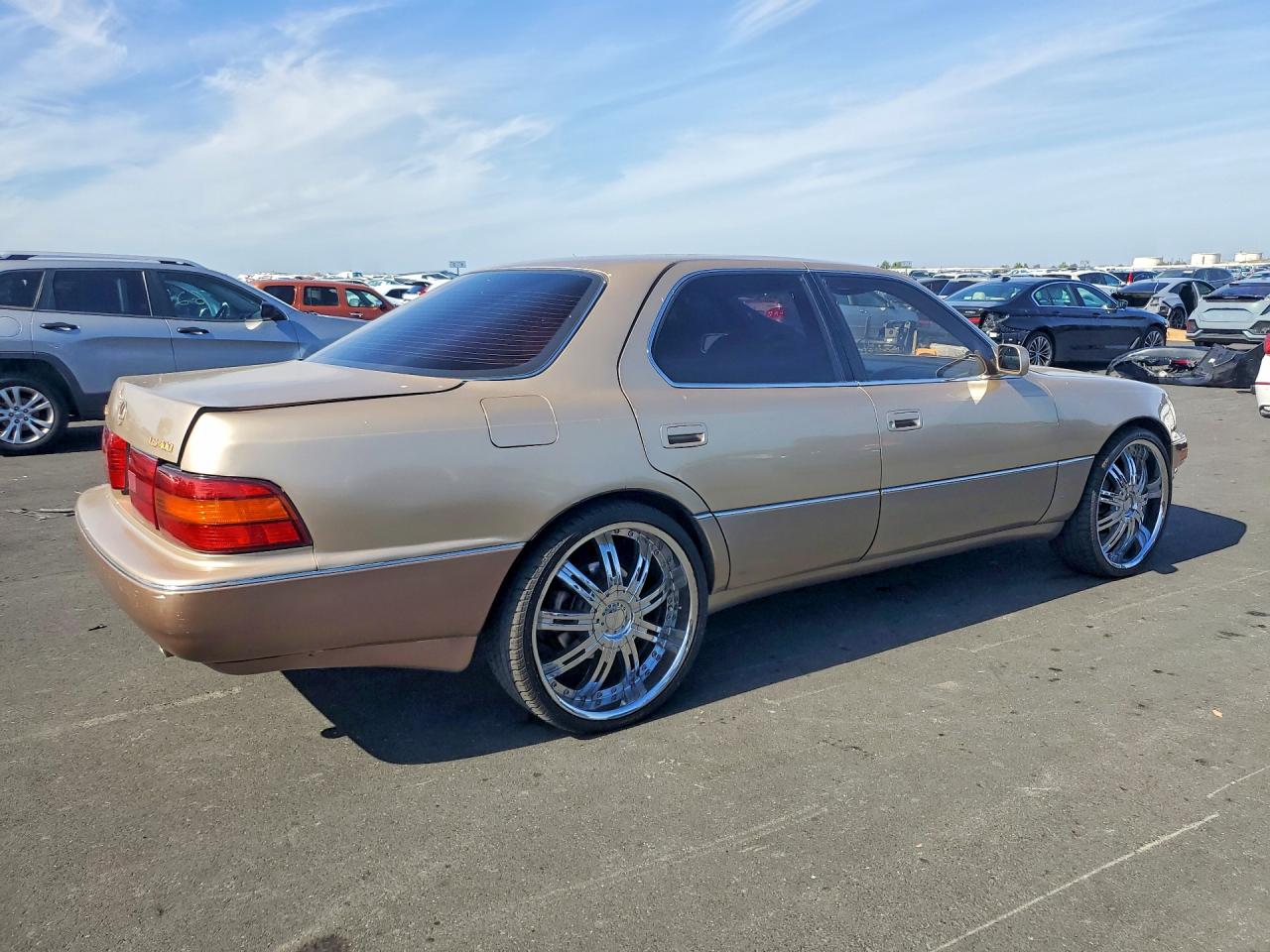 Lexus LS 400