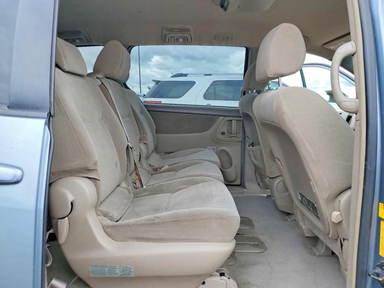 Toyota Sienna Le 8 Passenger