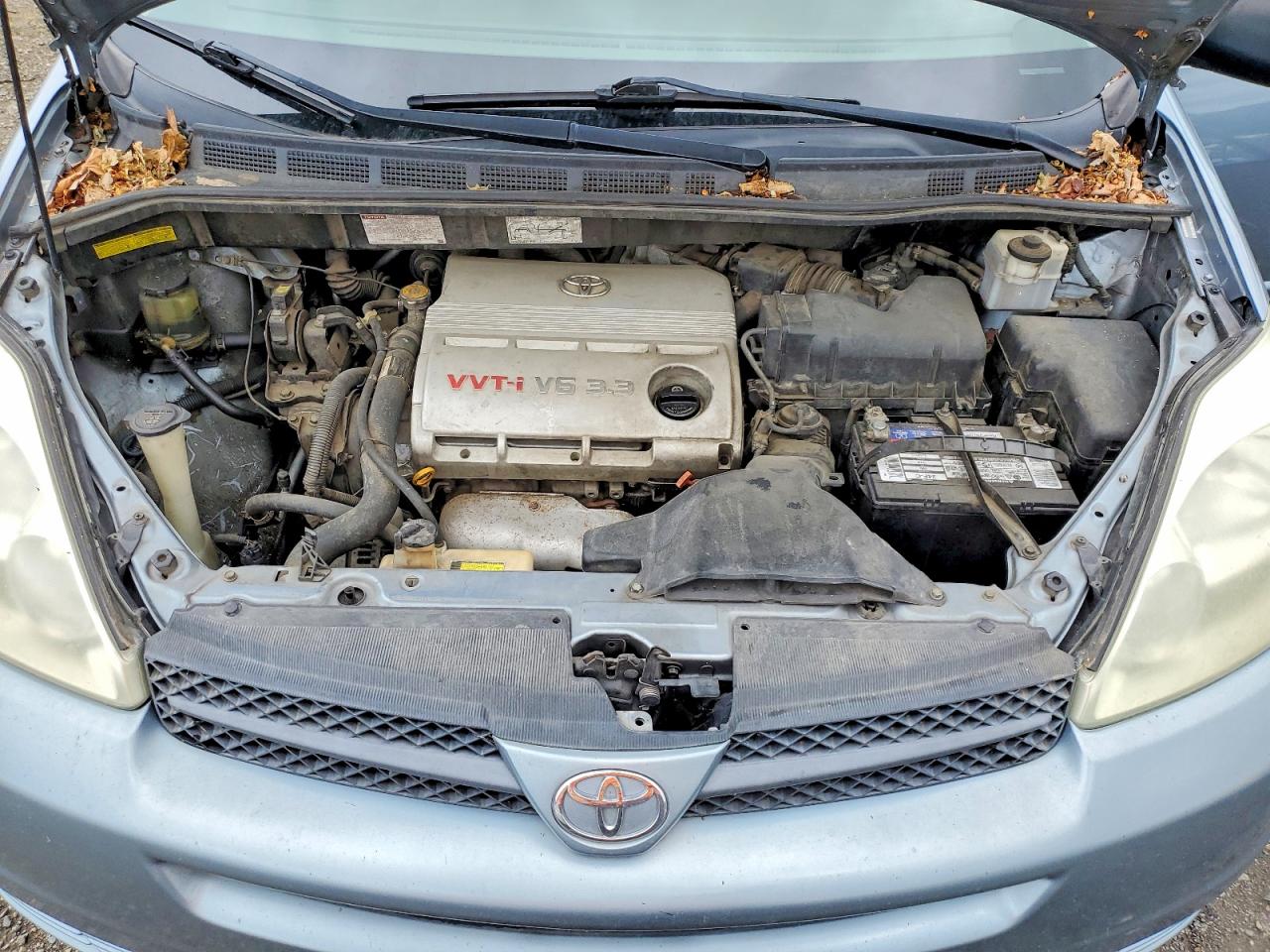 Toyota Sienna Le 8 Passenger