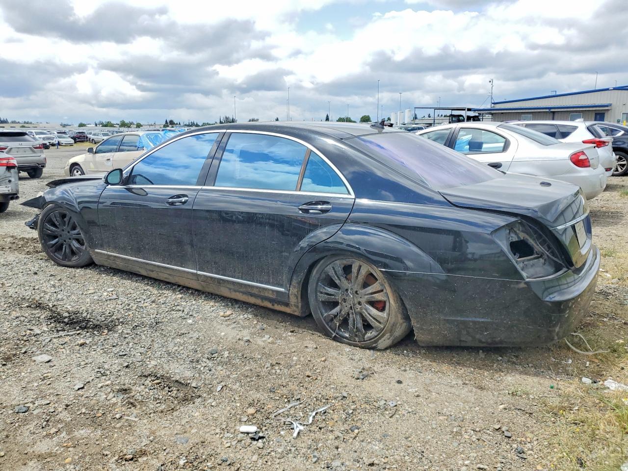 Mercedes-Benz S-Class 550