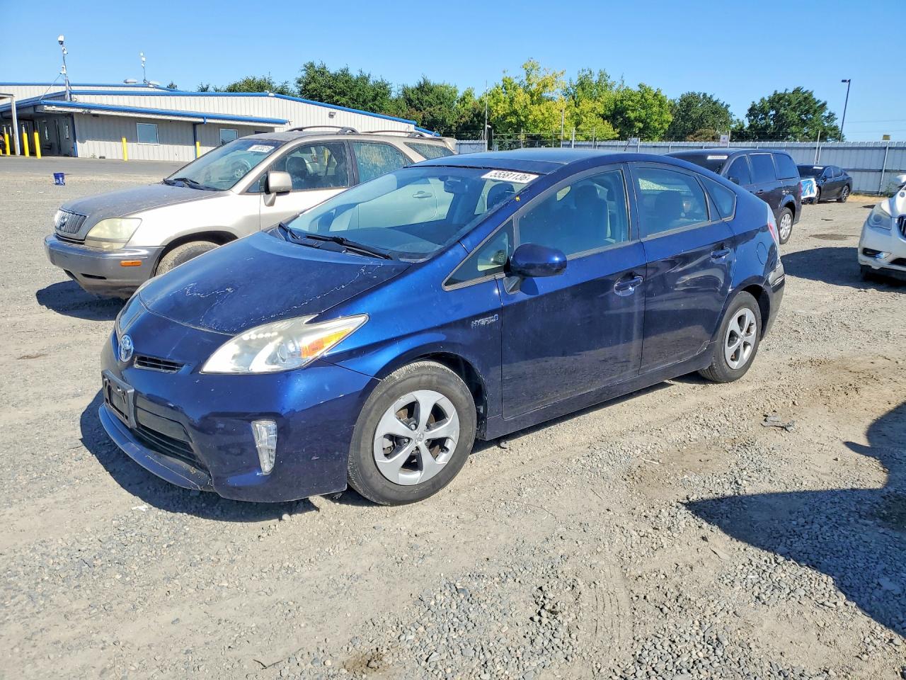 Salvage Toyota Prius Image