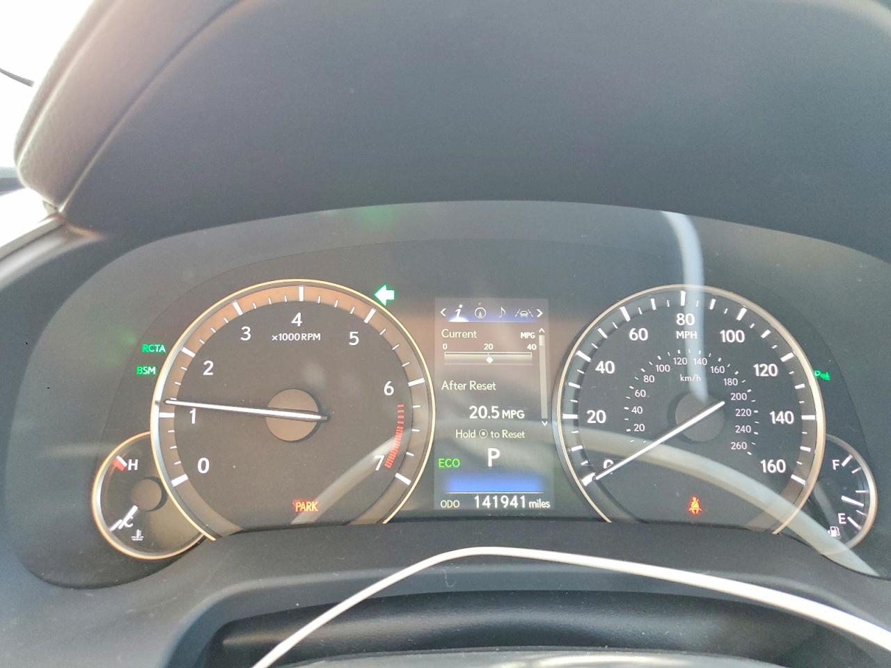 Lexus RX Base