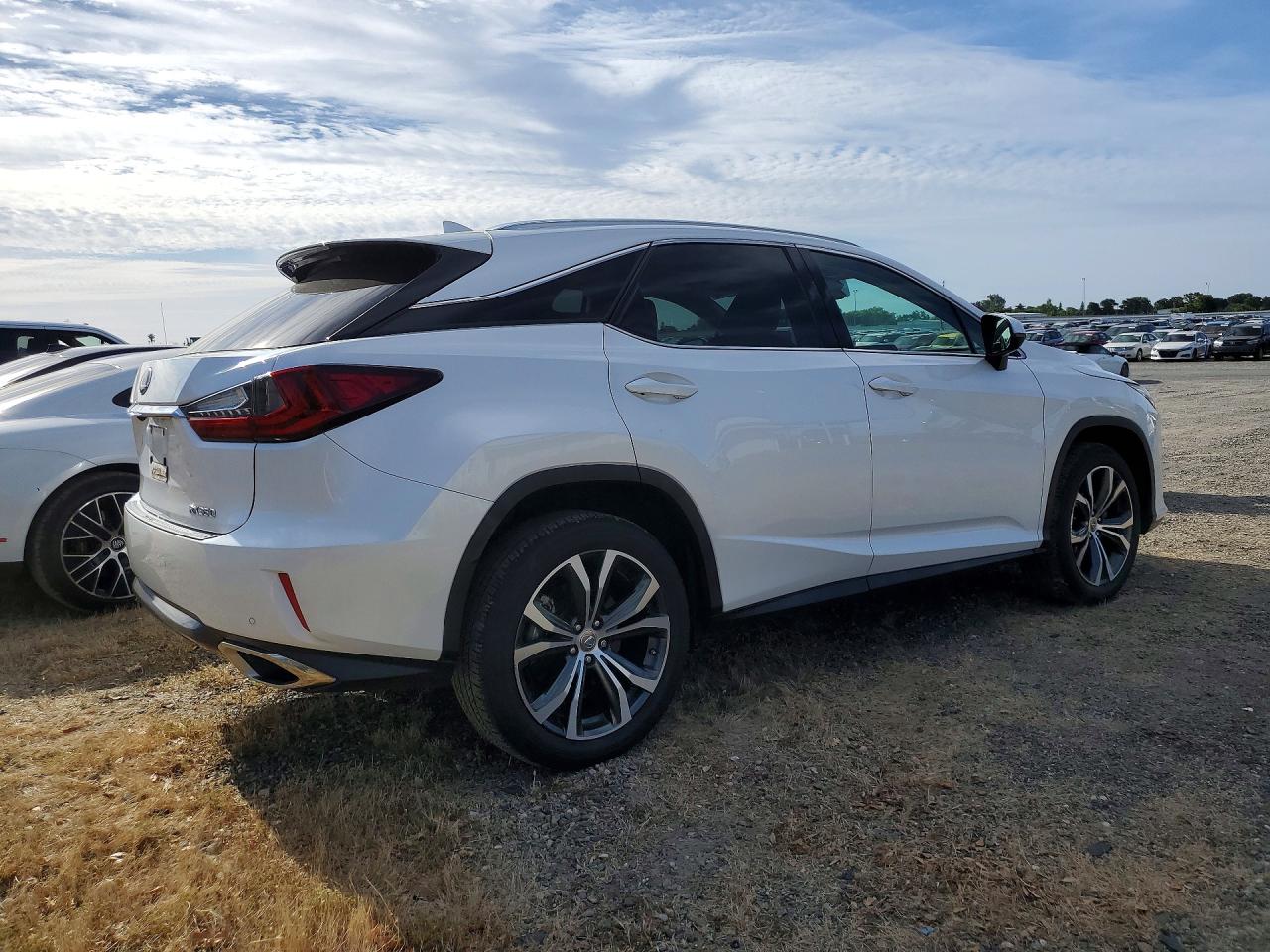 Lexus RX Base