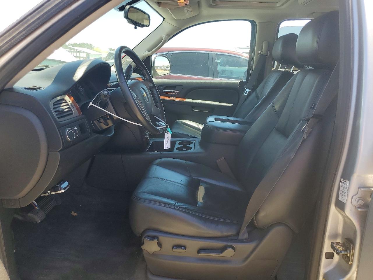 Chevrolet Suburban C1500 Lt