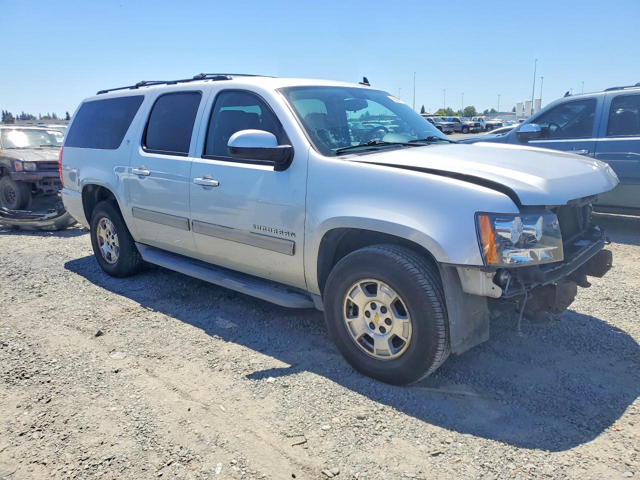 Chevrolet Suburban C1500 Lt