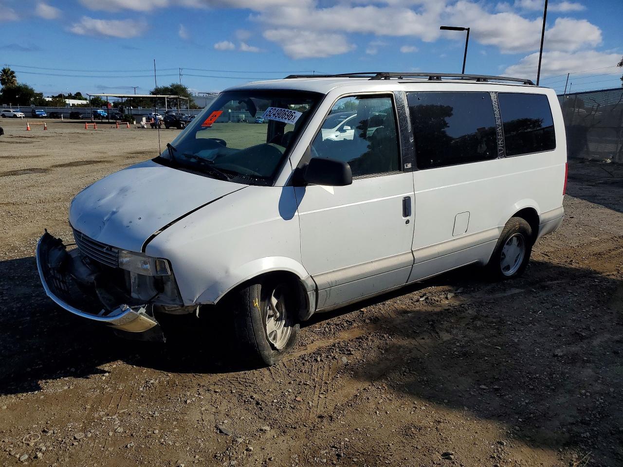 Salvage Chevrolet Astro Image