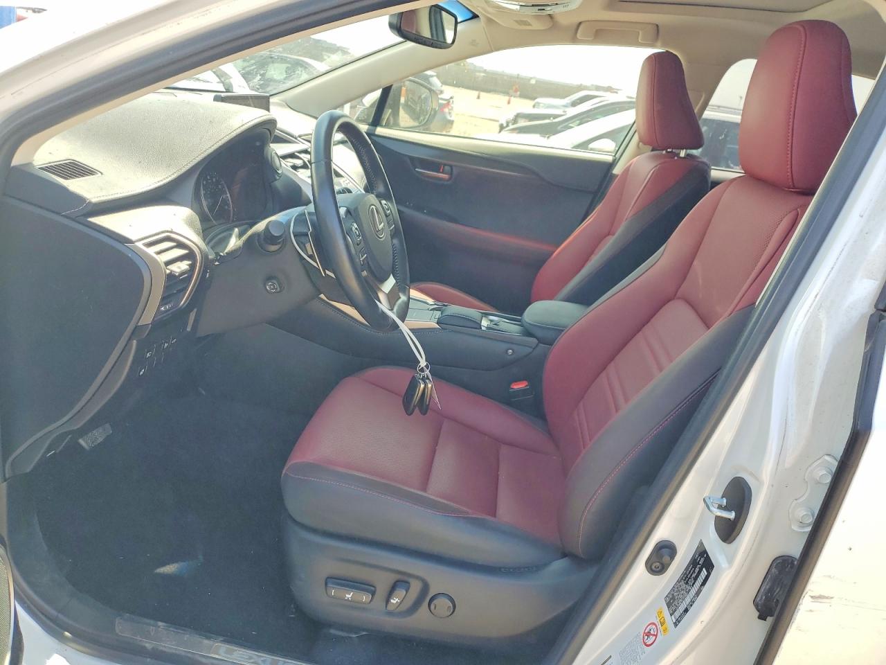 Lexus NX Base