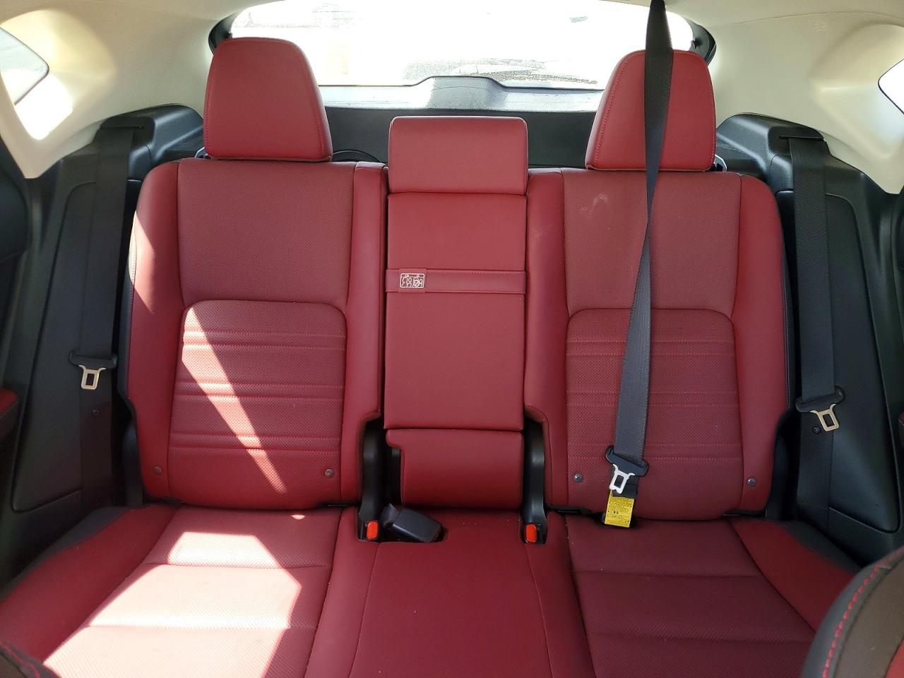Lexus NX Base