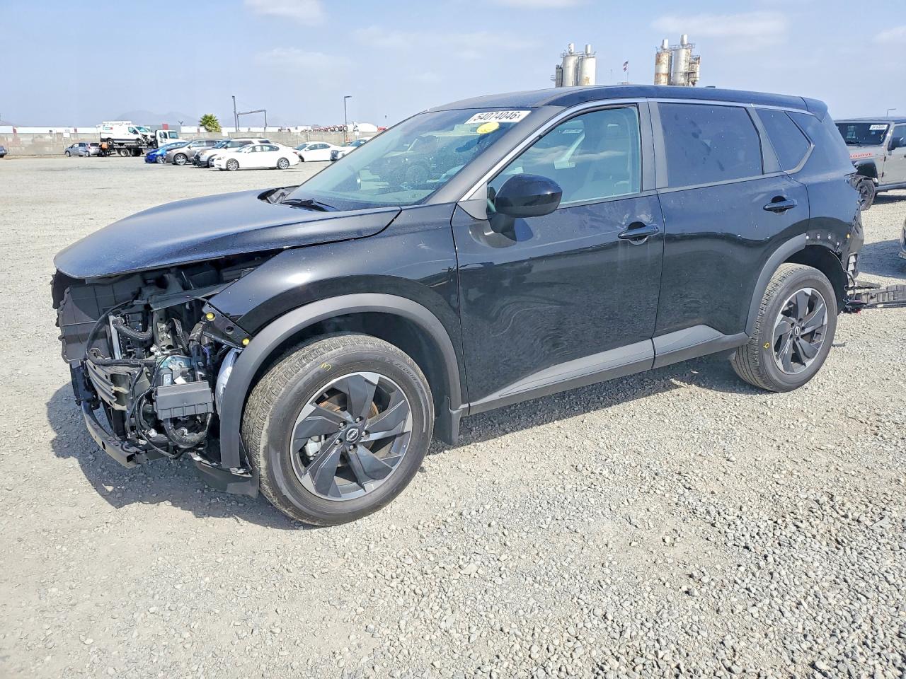 Salvage Nissan Rogue Image