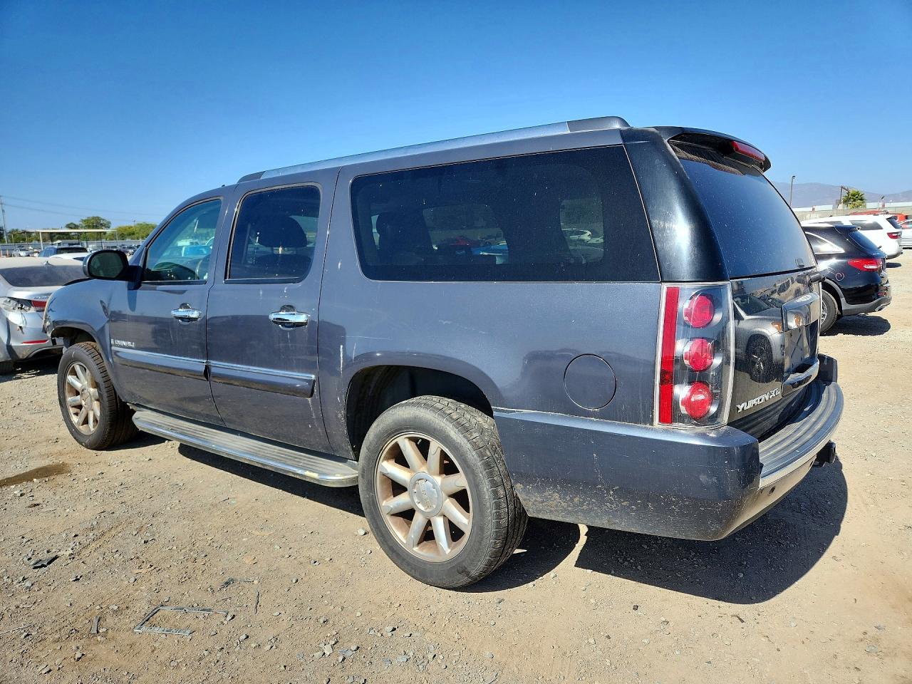 GMC Yukon Denali