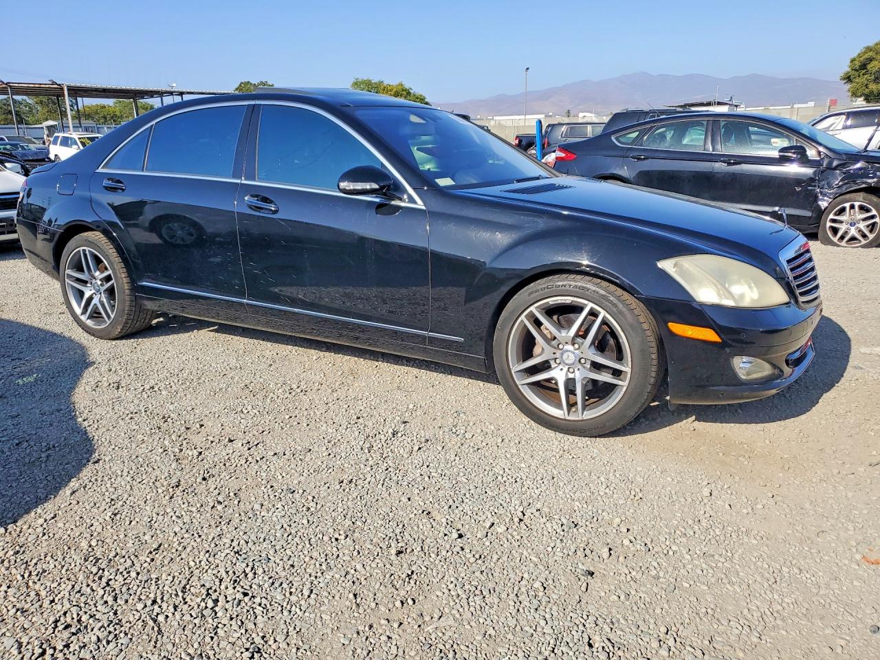 Mercedes-Benz S-Class 550