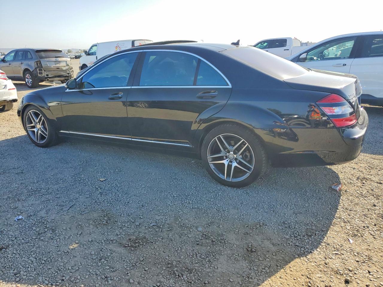 Mercedes-Benz S-Class 550