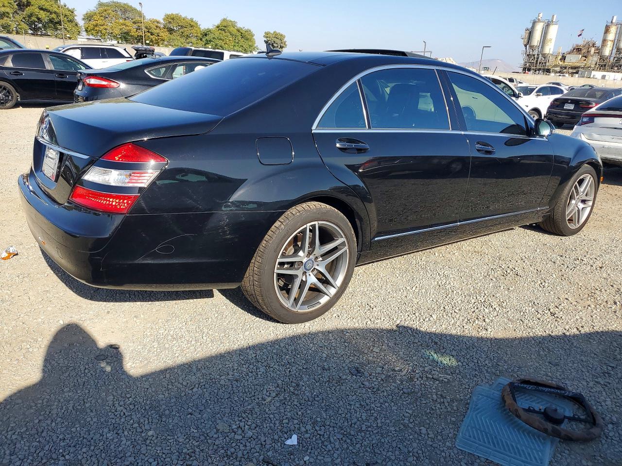 Mercedes-Benz S-Class 550