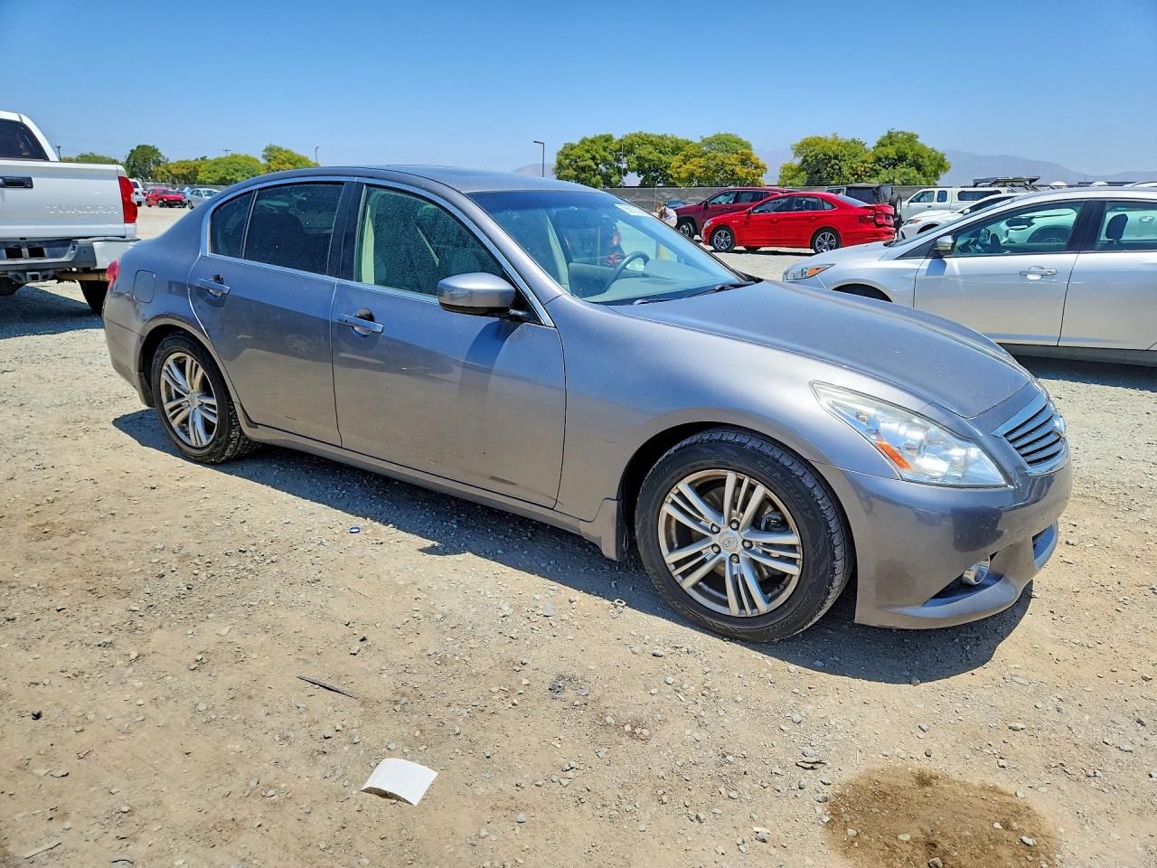 INFINITI G37 Journey
