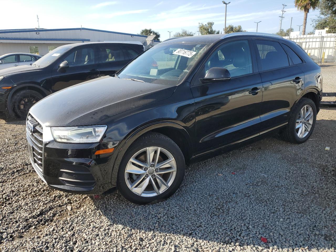 Salvage Audi Q3 Image