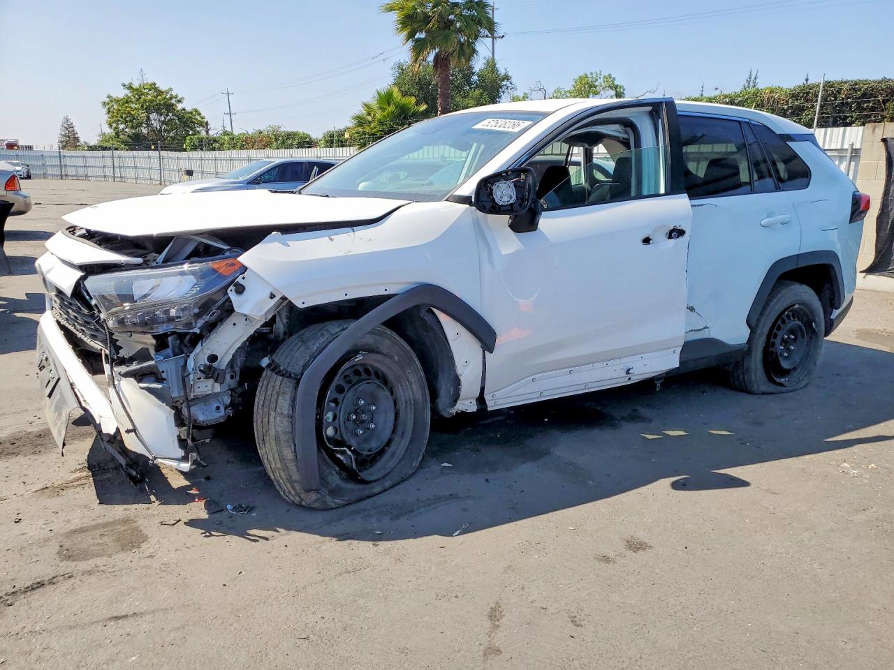 Salvage Toyota RAV4 Image