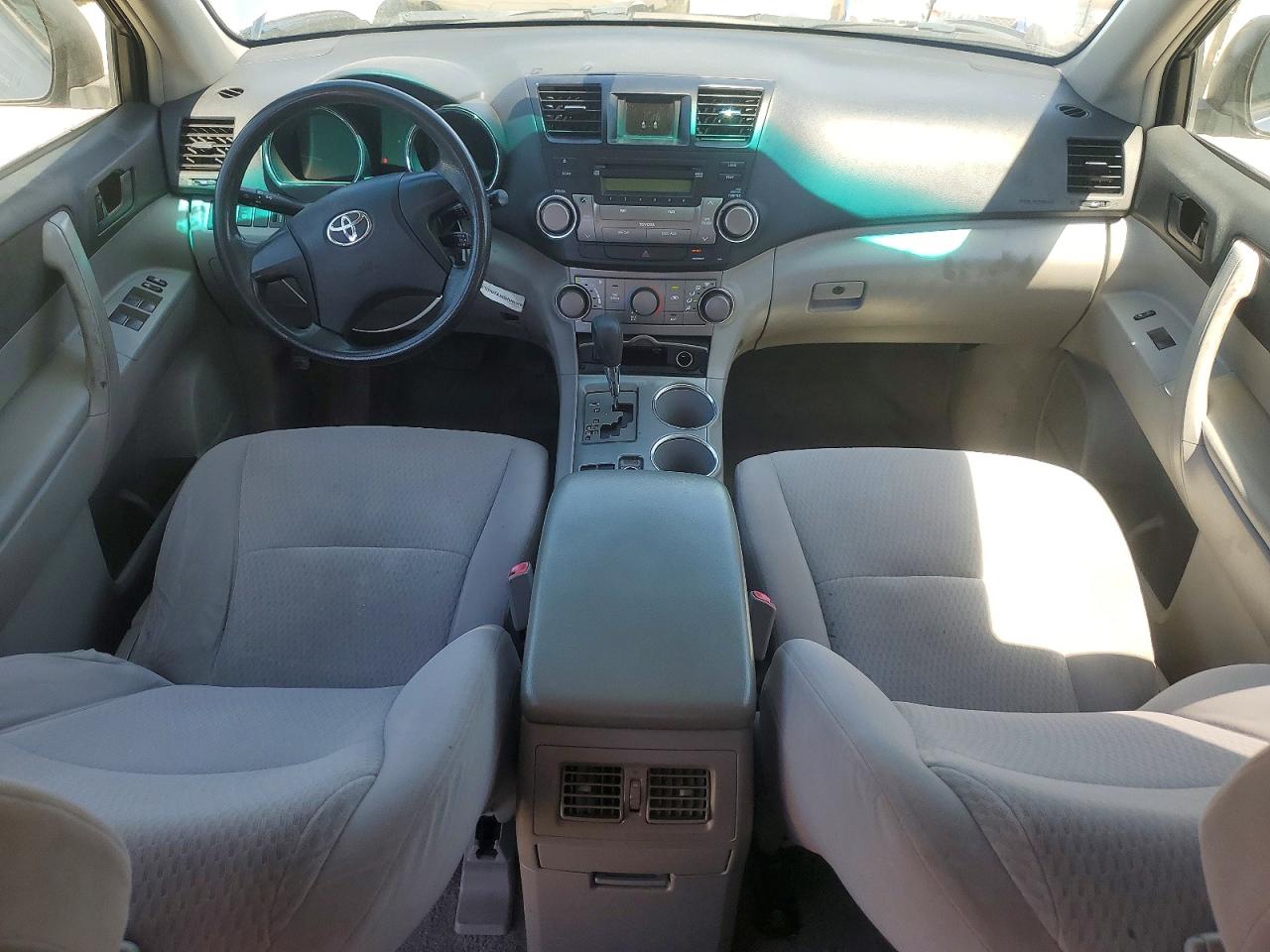 Toyota Highlander Base