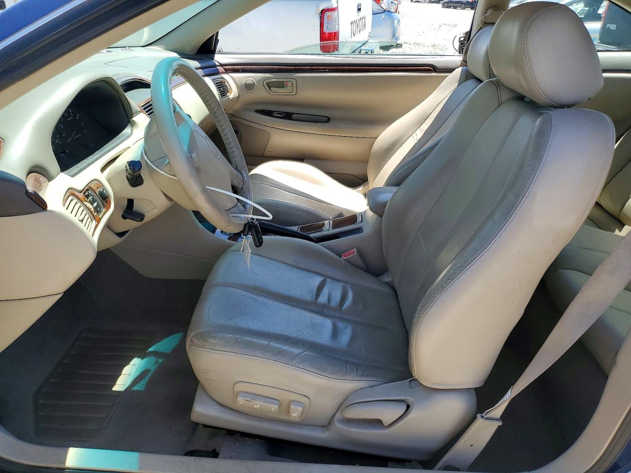 Toyota Camry Sle V6