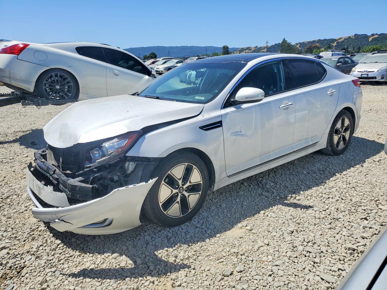 Salvage Kia Optima Image